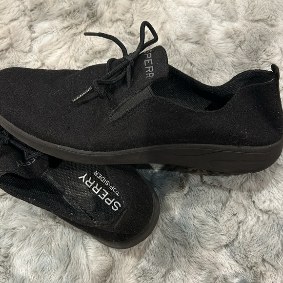 Sperry - Picture 3 of 3
